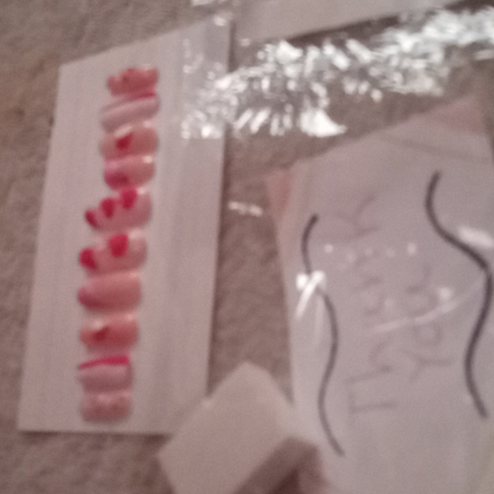 Nails - Picture 3 of 4